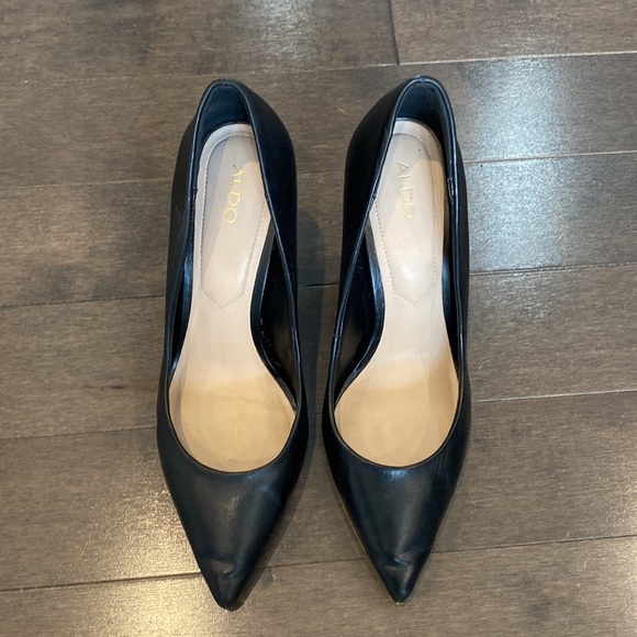 ✨Aldo Pointy Toe Leather Pump, Size 8 - Picture 3 of 5